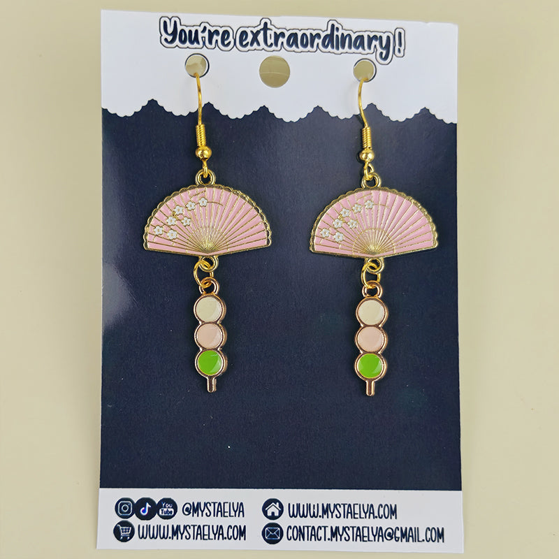 Boucles d’oreilles fantaisie Éventail rose & Dango – Bijou kawaii japonais