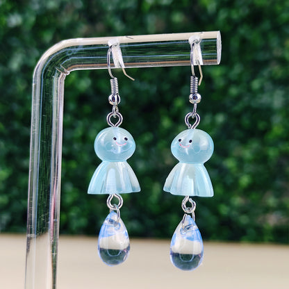 Boucles d’oreilles fantaisie Teru Teru Bozu bleu – Bijou kawaii japonais