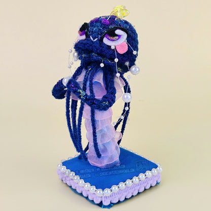 Byeol - Poupée d'art au crochet - La méduse étoilée (Pièce unique)