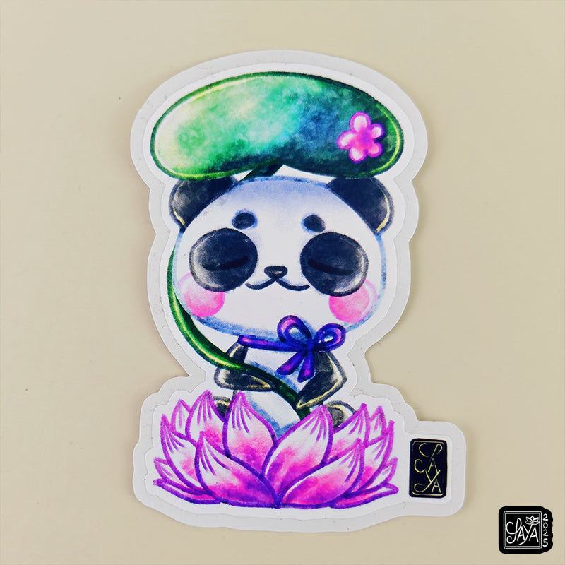 Sticker vinyle Panda sur un lotus – méditation zen - papeterie kawaii