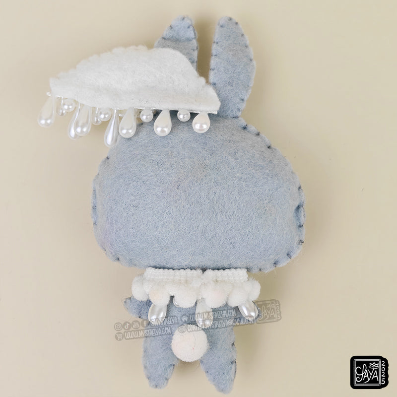 Rain, le lapin de la pluie kawaii – Personnage en feutrine fait main