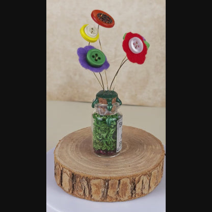 Bouquet des Âmes Ferrées #4 - Fiole décorative du jardin d'Oliver - kawaii steampunk fleurs (pièce unique, La Clairière des Âmes Ferrées)