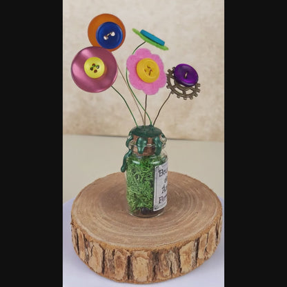 Bouquet des Âmes Ferrées #1 - Fiole décorative du jardin d'Oliver - kawaii steampunk fleurs (pièce unique, La Clairière des Âmes Ferrées)