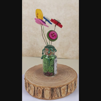 Bouquet des Âmes Ferrées #5 - Fiole décorative du jardin d'Oliver - kawaii steampunk fleurs (pièce unique, La Clairière des Âmes Ferrées)